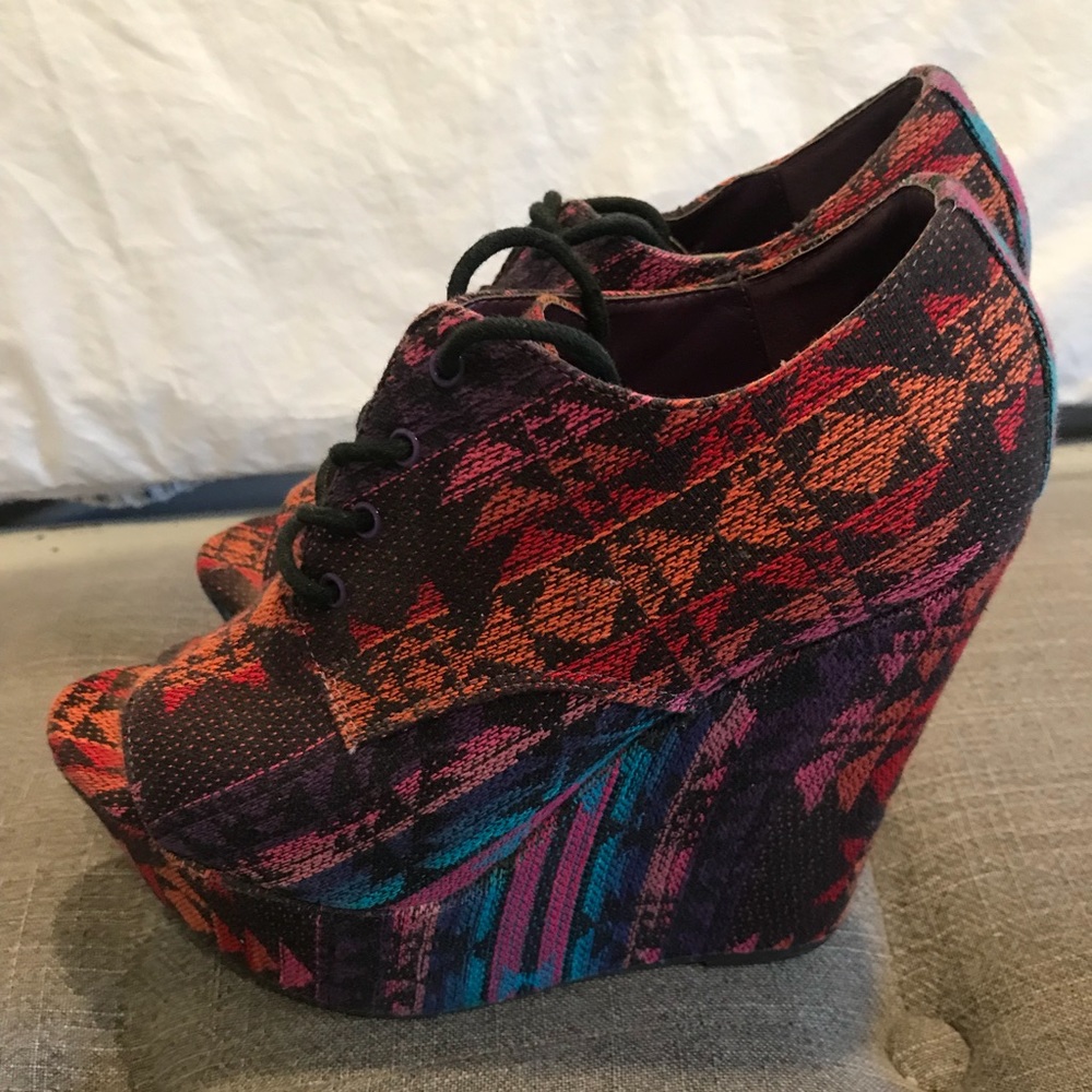 Open toe shoe wedges